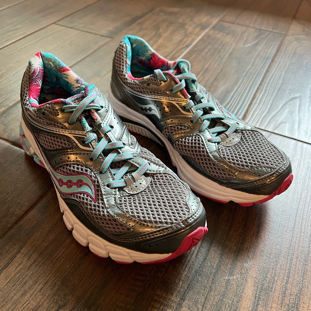 Saucony Lancer Women’s Running Shoes 8.5